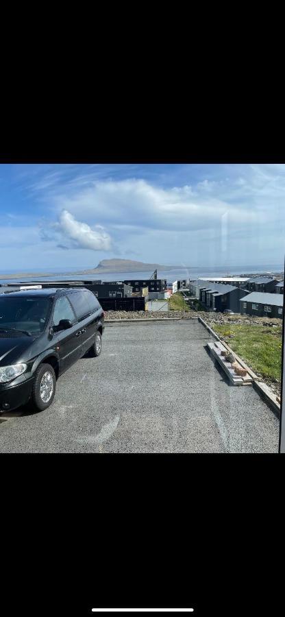 Modern Apartment With City & Oceanside View Torshavn Bagian luar foto